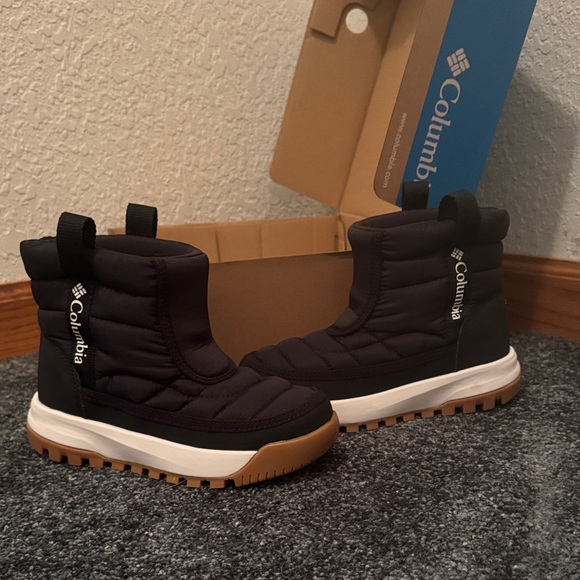 Columbia Kids Black and Brown Winter Boots - Picture 1 of 6